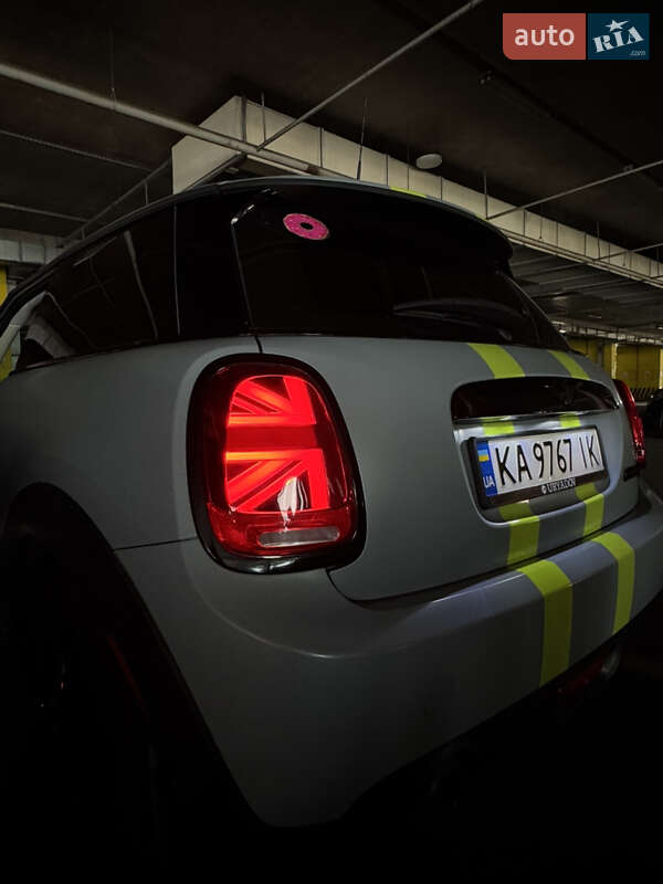 Хетчбек MINI Hatch 2016 в Києві