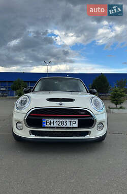 Хэтчбек MINI Hatch 2015 в 