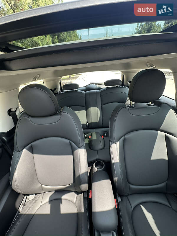 Хетчбек MINI Hatch 2023 в Києві