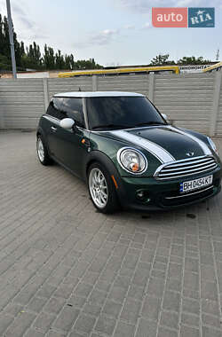 Хетчбек MINI Hatch 2012 в 