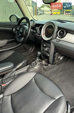 Хетчбек MINI Hatch 2012 в 