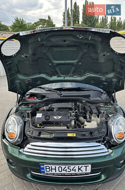 Хетчбек MINI Hatch 2012 в 