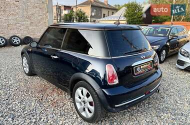 Хэтчбек MINI Hatch 2005 в 
