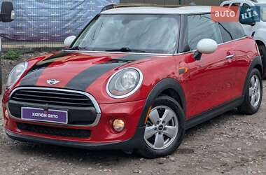 Хетчбек MINI Hatch 2015 в Києві