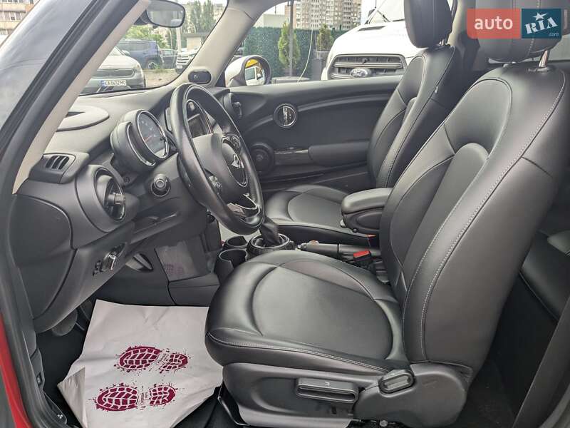 Хетчбек MINI Hatch 2015 в Києві