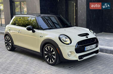 Хетчбек MINI Hatch 2019 в 