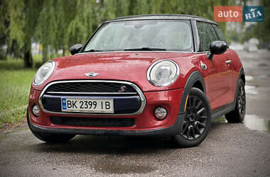 Хетчбек MINI Hatch 2015 в 