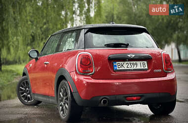 Хетчбек MINI Hatch 2015 в 