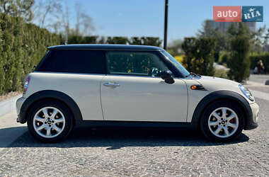 Хетчбек MINI Hatch 2012 в 