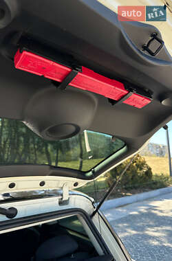 Хетчбек MINI Hatch 2012 в 