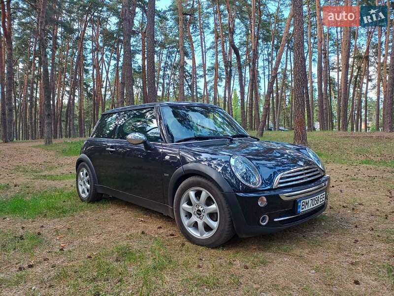 Хэтчбек MINI Hatch 2005 в Ахтырке фото 3 Хэтчбек MINI Hatch 2005 в Ахтырке