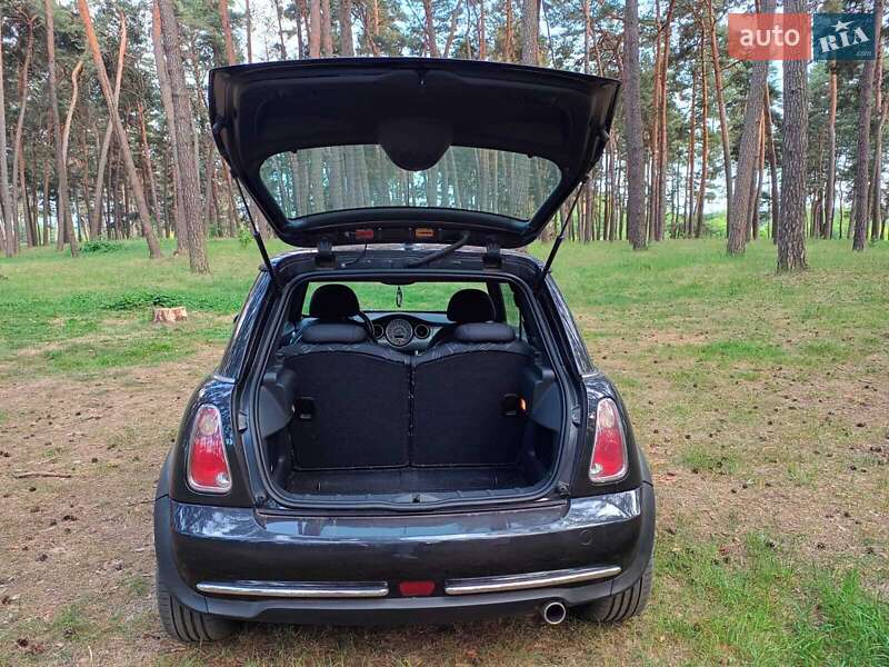 Хэтчбек MINI Hatch 2005 в Ахтырке фото Хэтчбек MINI Hatch 2005 в Ахтырке