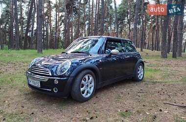 Хэтчбек MINI Hatch 2005 в 