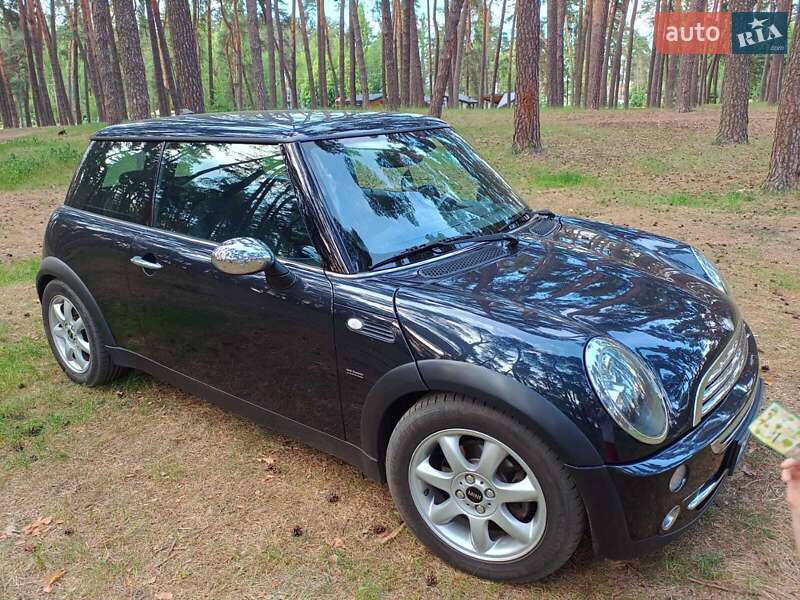 Хэтчбек MINI Hatch 2005 в Ахтырке