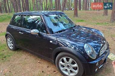Хэтчбек MINI Hatch 2005 в 