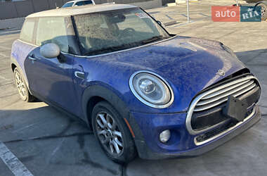 Хэтчбек MINI Hatch 2018 в 