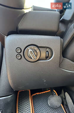 Хетчбек MINI Hatch 2014 в Чернігові