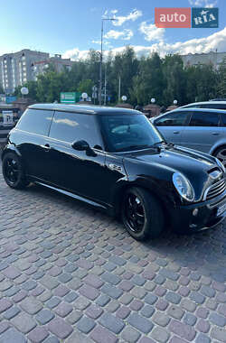 Хэтчбек MINI Hatch 2006 в 