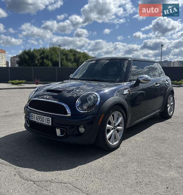 Хэтчбек MINI Hatch 2012 в 