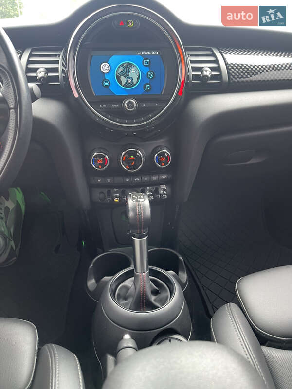 Хетчбек MINI Hatch 2019 в Києві