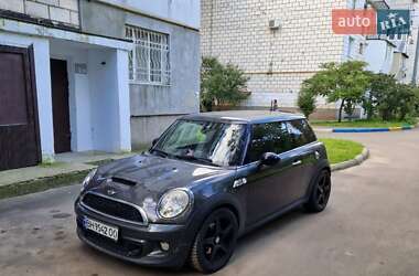 Хетчбек MINI Hatch 2010 в 