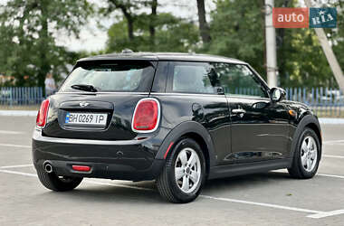 Хэтчбек MINI Hatch 2015 в 