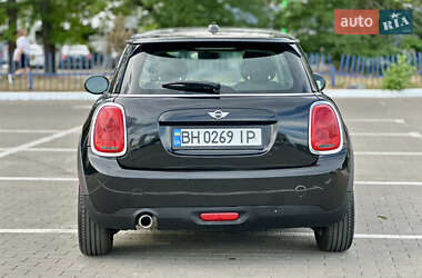 Хэтчбек MINI Hatch 2015 в 