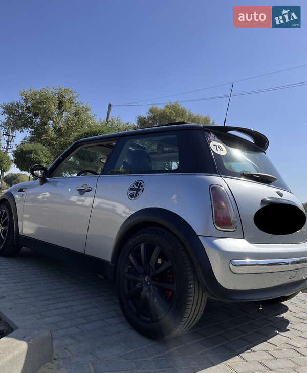 Хэтчбек MINI Hatch 2001 в Киеве