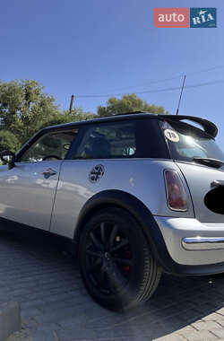 Хэтчбек MINI Hatch 2001 в 