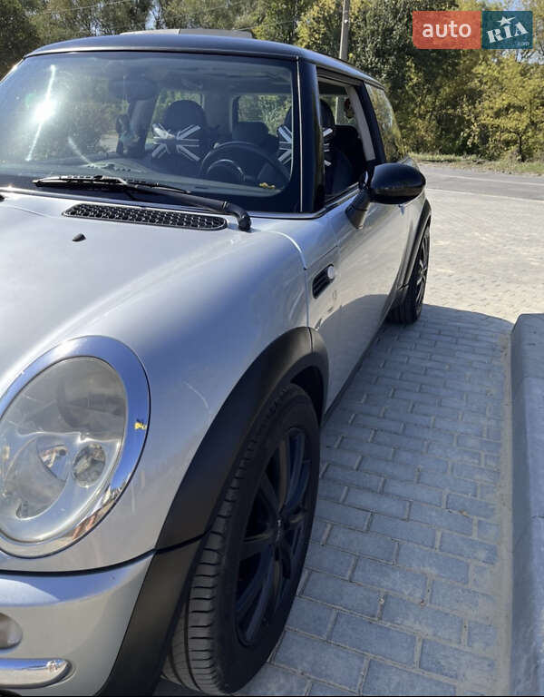 Хэтчбек MINI Hatch 2001 в Киеве
