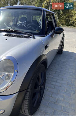 Хэтчбек MINI Hatch 2001 в 