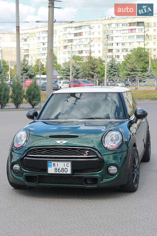 Хэтчбек MINI Hatch 2015 в 