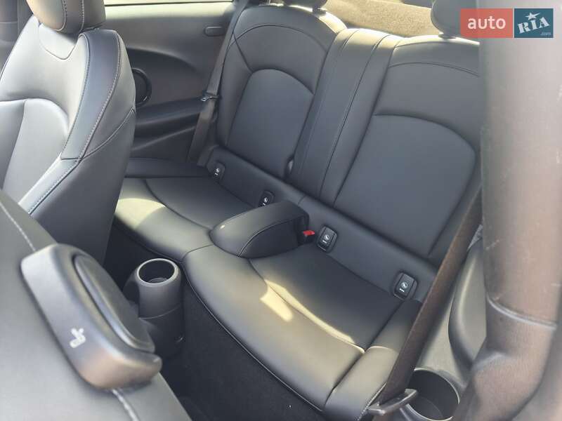 Хетчбек MINI Hatch 2018 в Києві