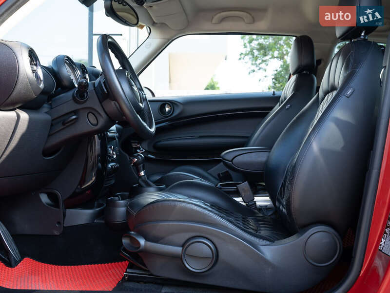 Хетчбек MINI Hatch 2013 в Одесі