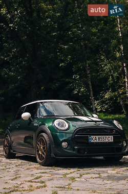 Хэтчбек MINI Hatch 2017 в 