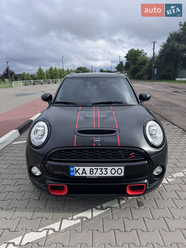Хетчбек MINI Hatch 2017 в 