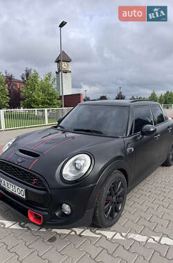 Хетчбек MINI Hatch 2017 в 