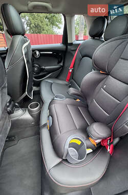Хетчбек MINI Hatch 2017 в 