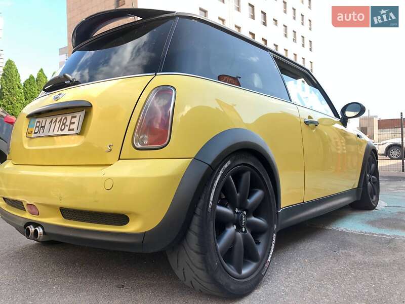 Хетчбек MINI Hatch 2005 в Одесі