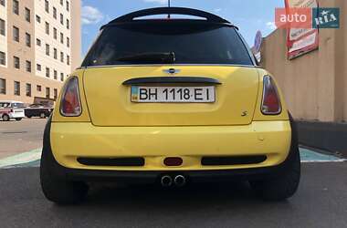 Хэтчбек MINI Hatch 2005 в 