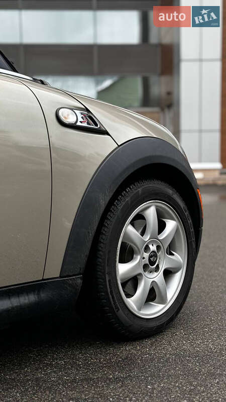 Хетчбек MINI Hatch 2010 в Києві