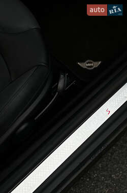 Хэтчбек MINI Hatch 2010 в 