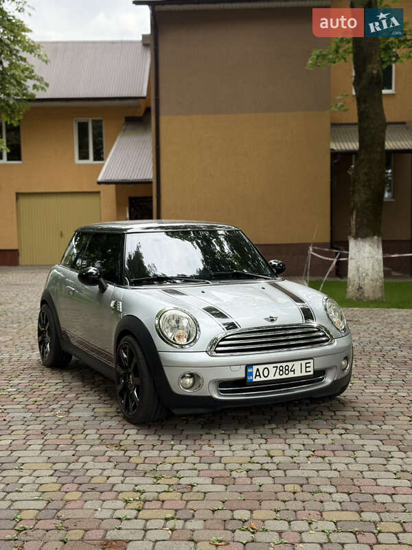 MINI Hatch 2007