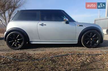 Хетчбек MINI Hatch 2002 в 