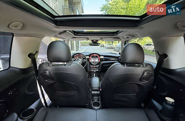Хетчбек MINI Hatch 2019 в 