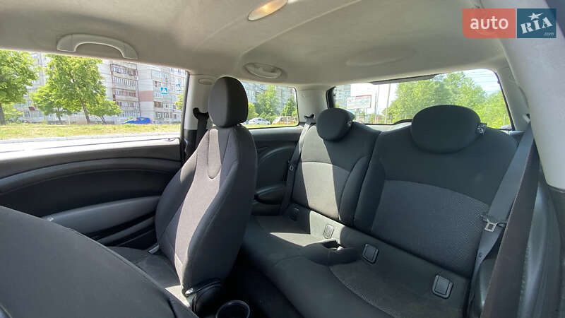 Хетчбек MINI Hatch 2009 в Львові
