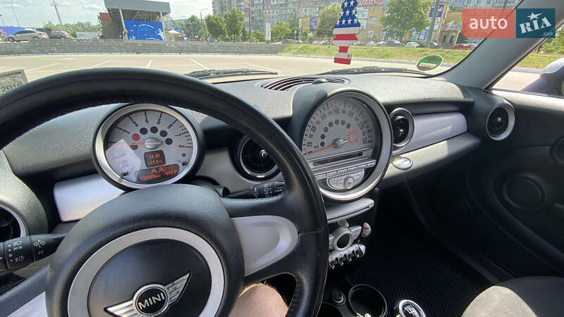 Хэтчбек MINI Hatch 2009 в Львове