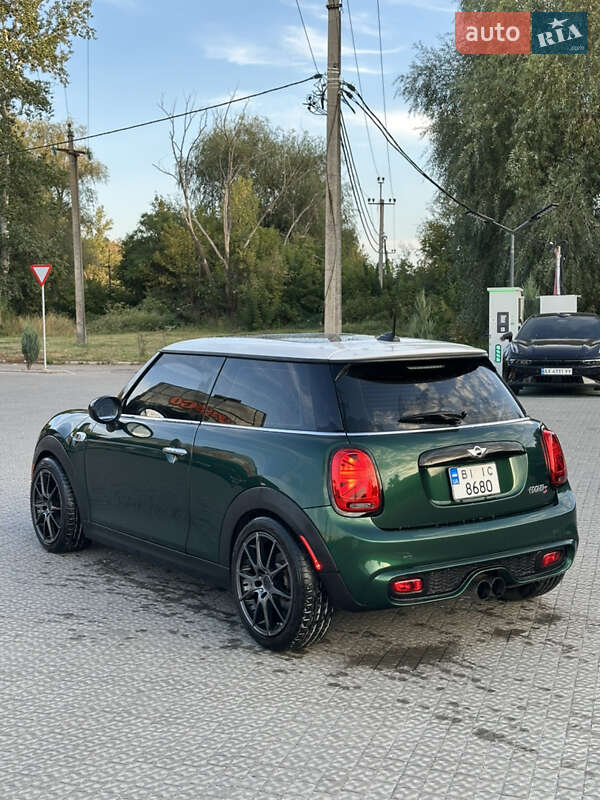 Хэтчбек MINI Hatch 2015 в Полтаве