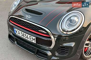 Хетчбек MINI Hatch 2019 в 