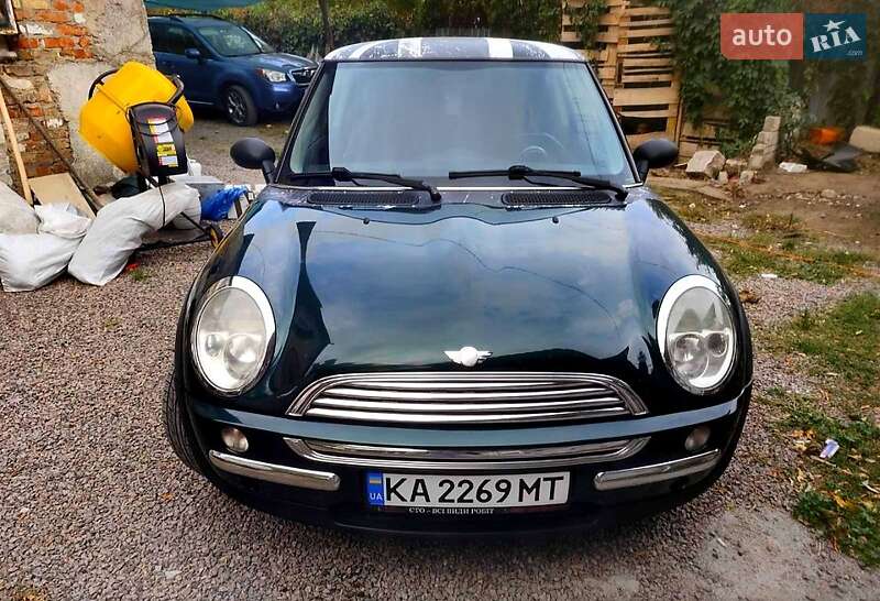 Хэтчбек MINI Hatch 2004 в Киеве фото 6 Хэтчбек MINI Hatch 2004 в Киеве